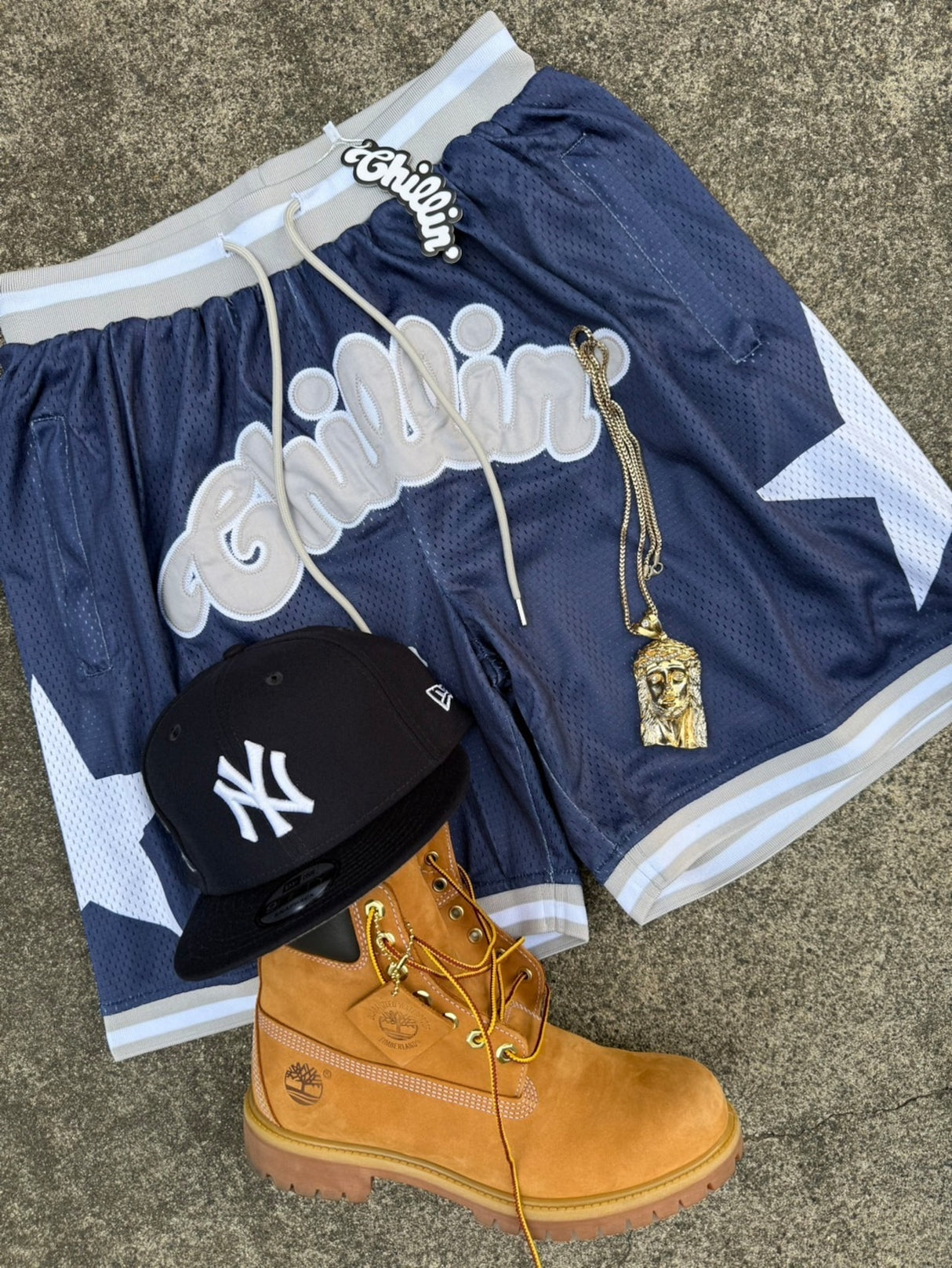 CHILLIN' BASKETBALL SHORTS