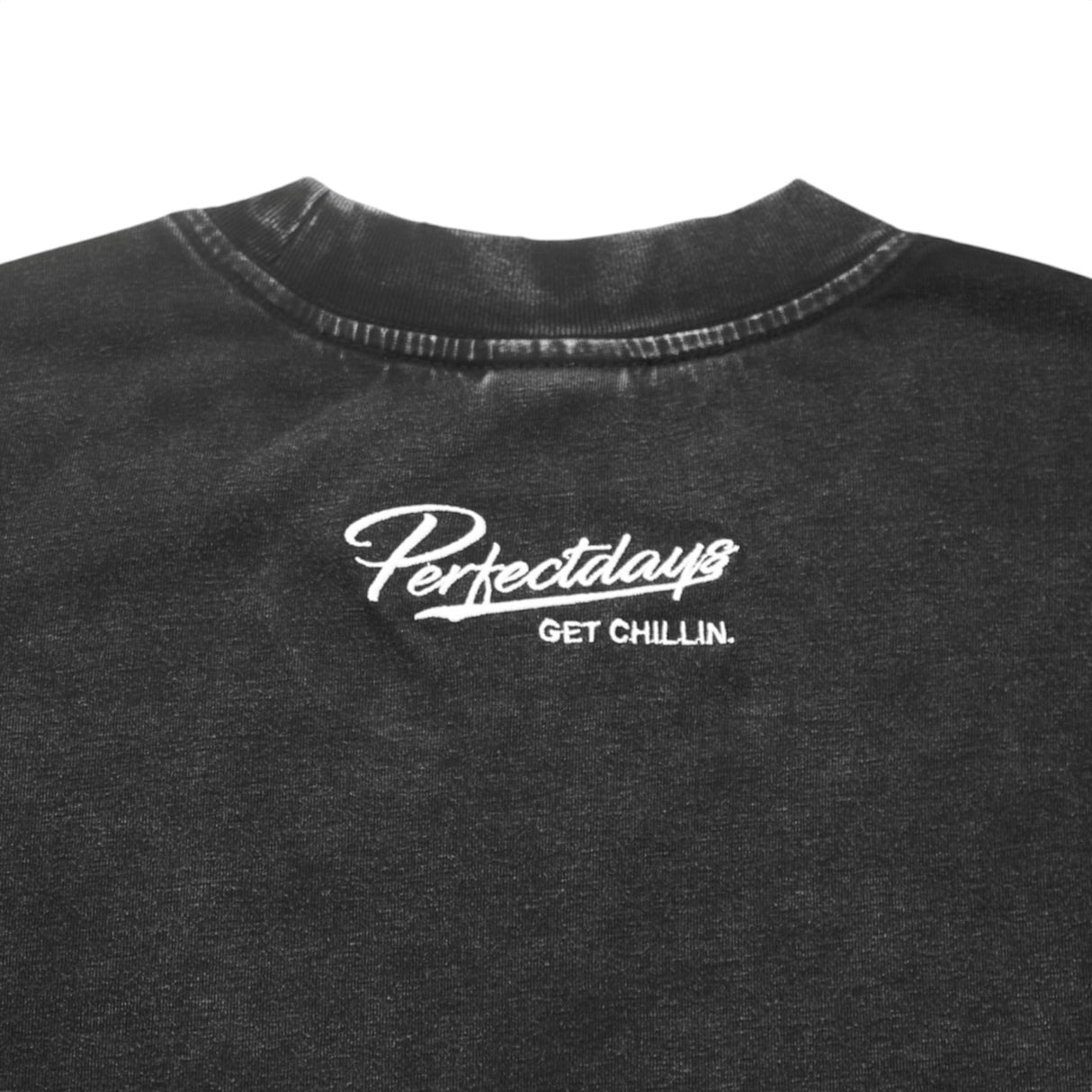 CHILLIN' Women's Big Logo Pigment Cropped S/Tee