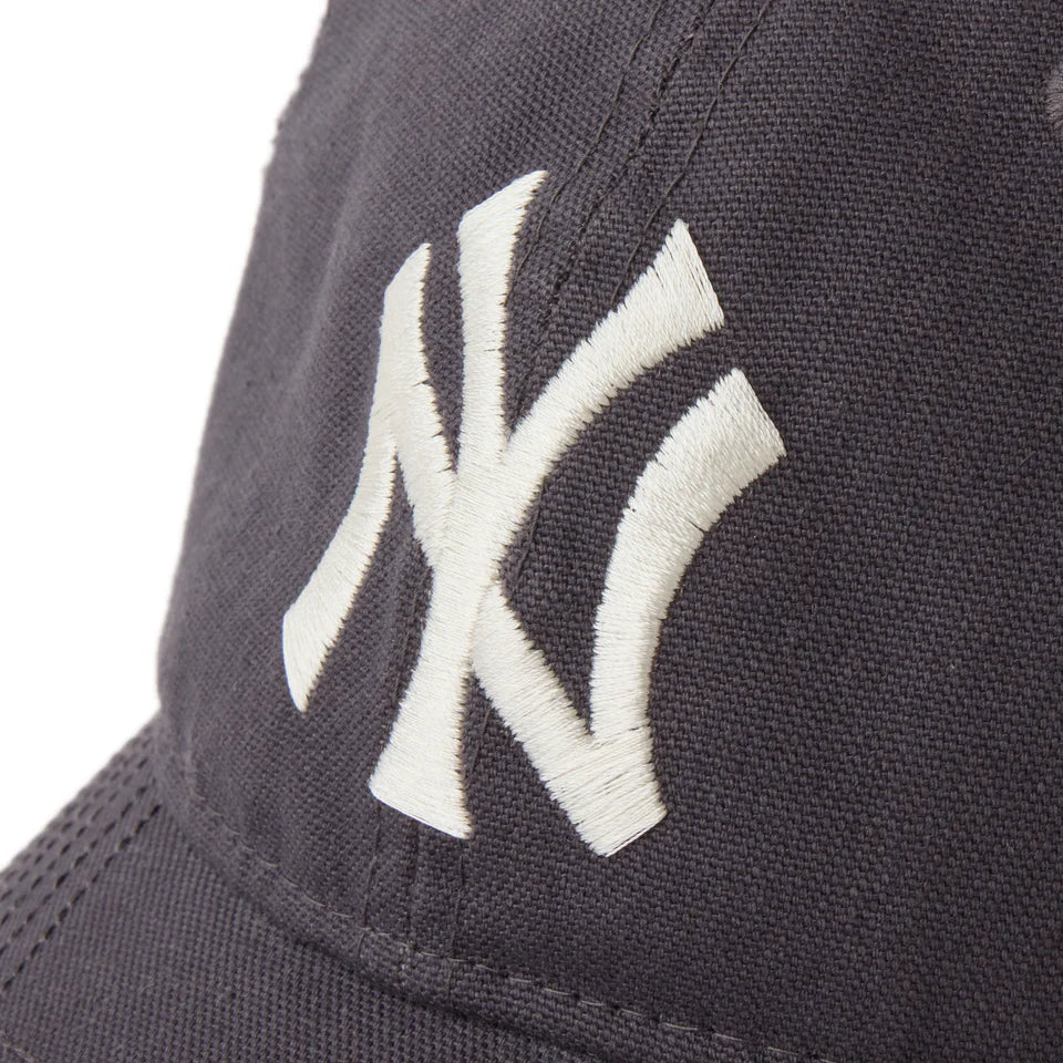 NEW ERA 9TWENTY MLB Visor Logo バイザーロゴ ダメージ ニューヨーク・ヤンキース グラファイト【14745045】