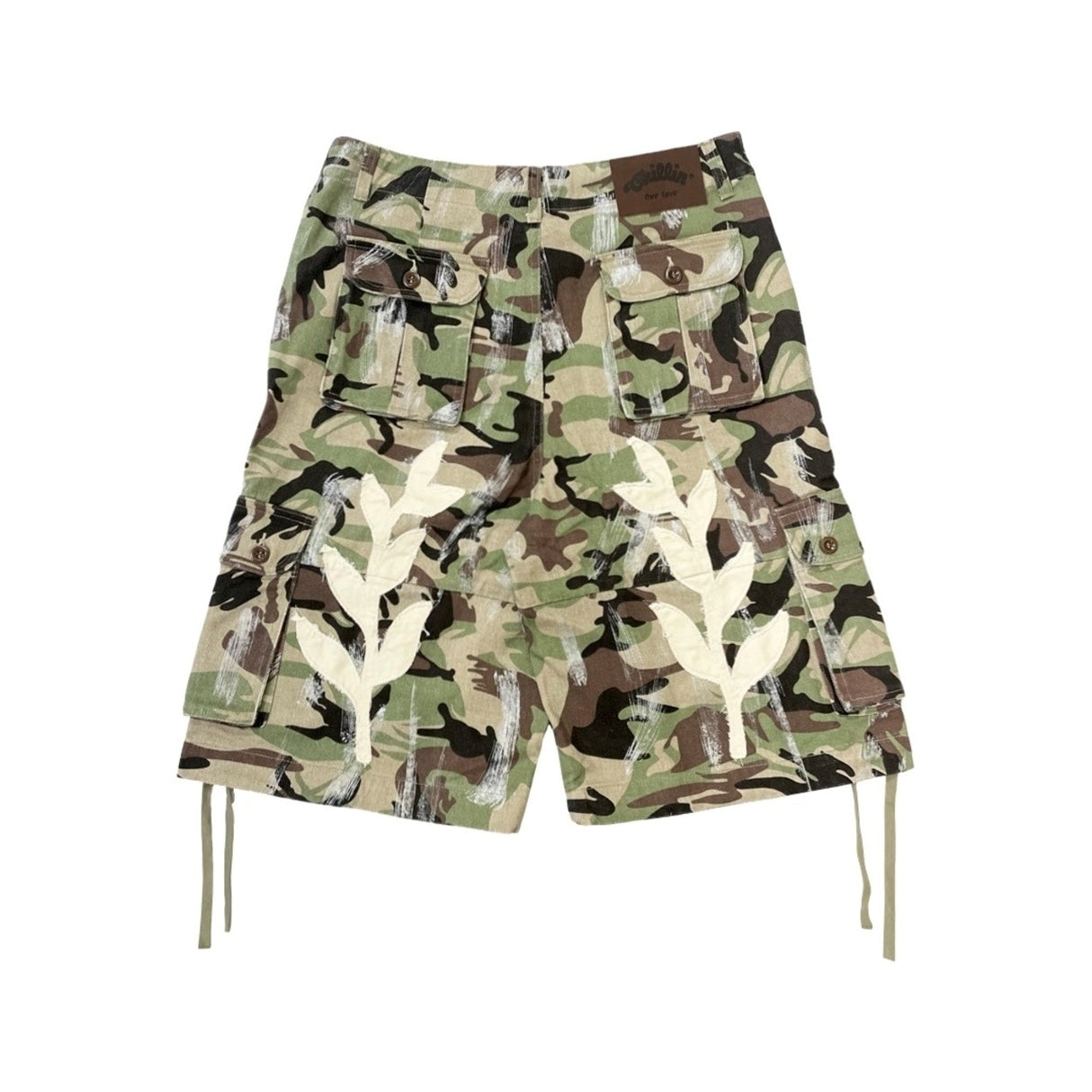 CHILLIN' -Camo Cargo Shorts-