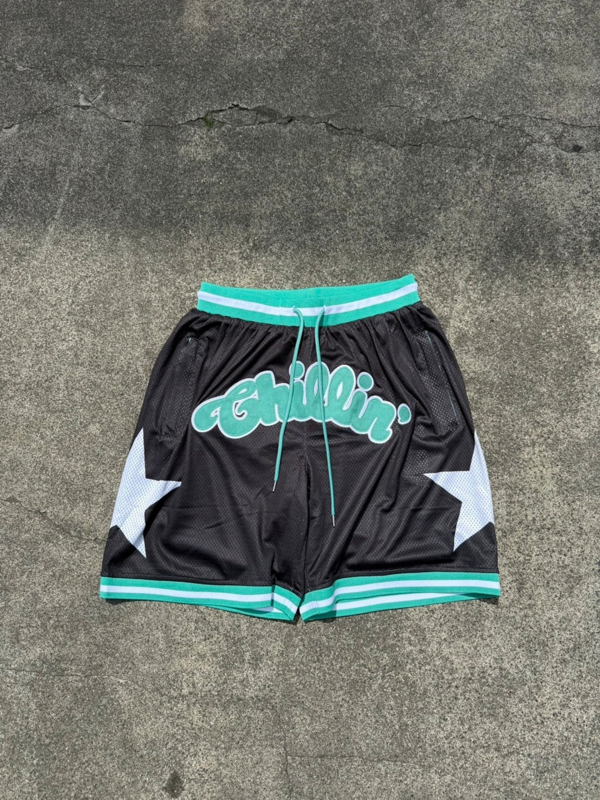 CHILLIN' BASKETBALL SHORTS