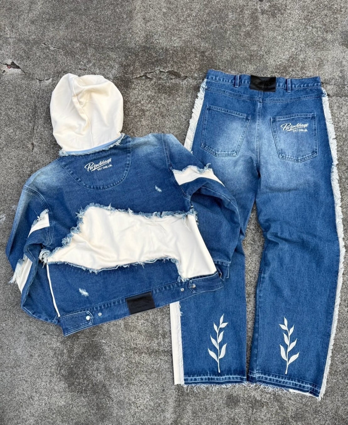 CHILLIN' -Break Denim Jacket- Blue