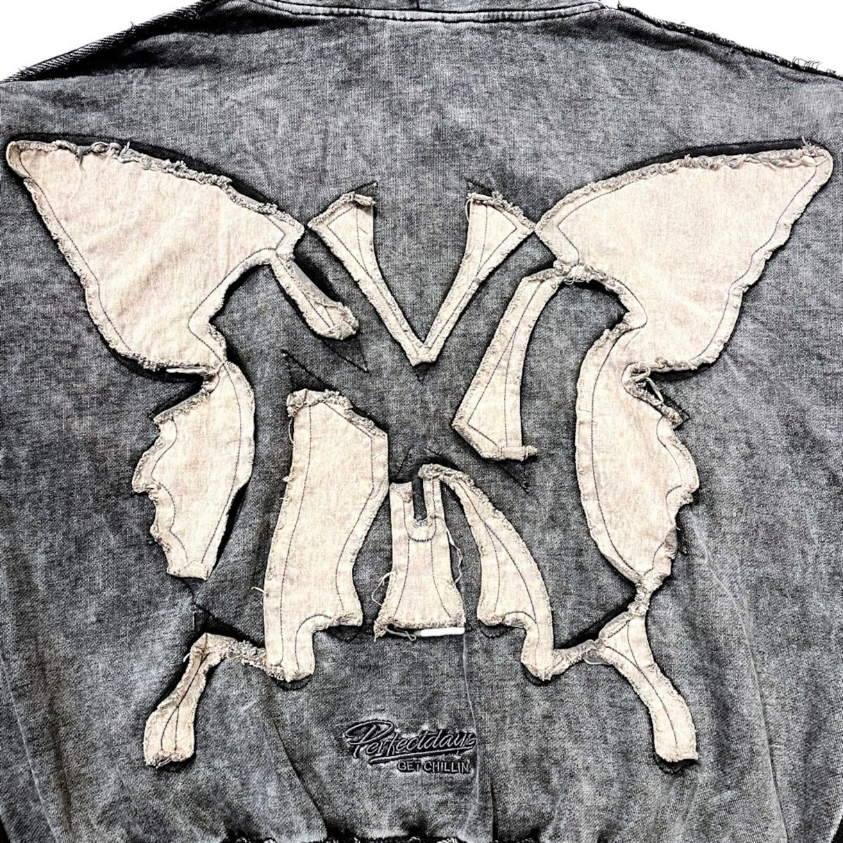 CHILLIN' -NY BUTTERFLY PIGMENT ZIP HOODIE-