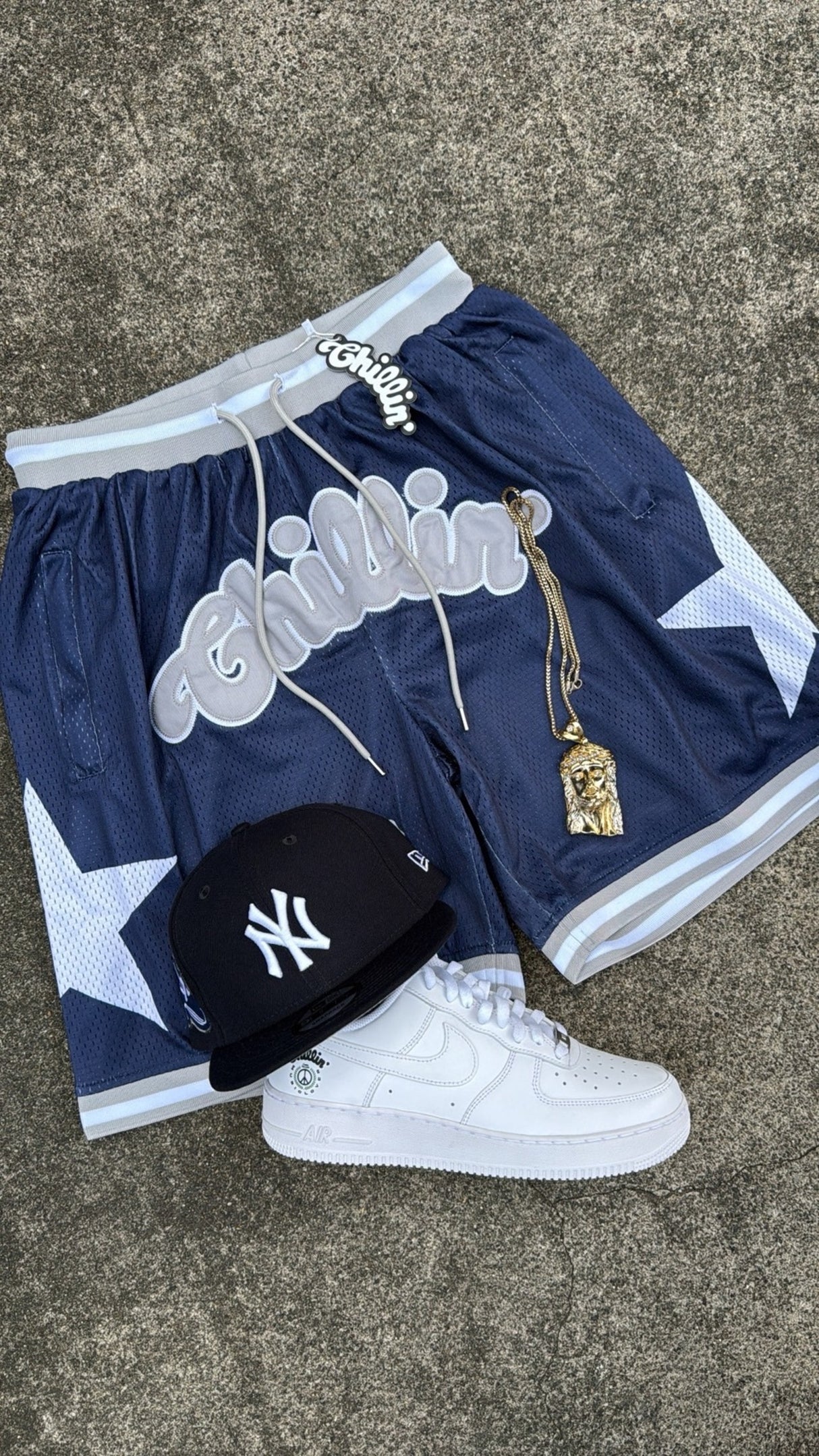 CHILLIN' BASKETBALL SHORTS