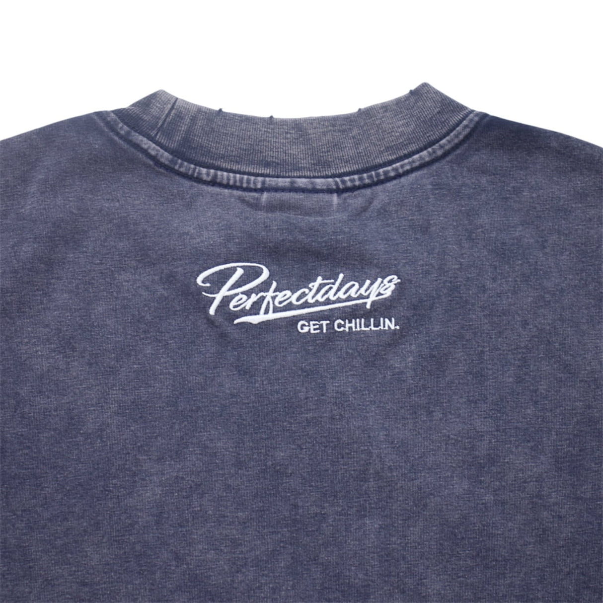 CHILLIN' Women's Big Logo Pigment Cropped S/Tee