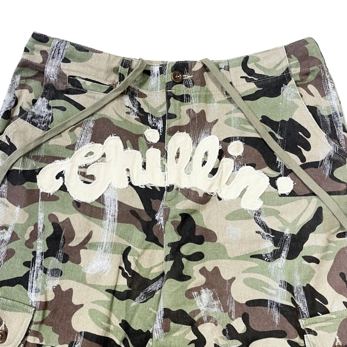 CHILLIN' -Camo Cargo Shorts-
