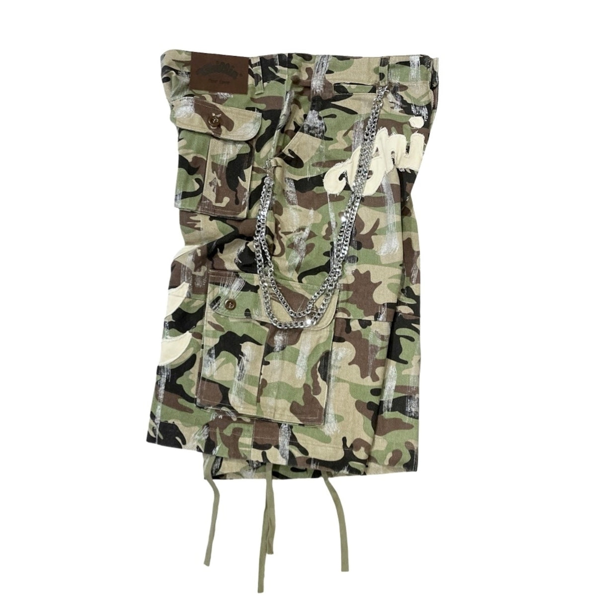 CHILLIN' -Camo Cargo Shorts-