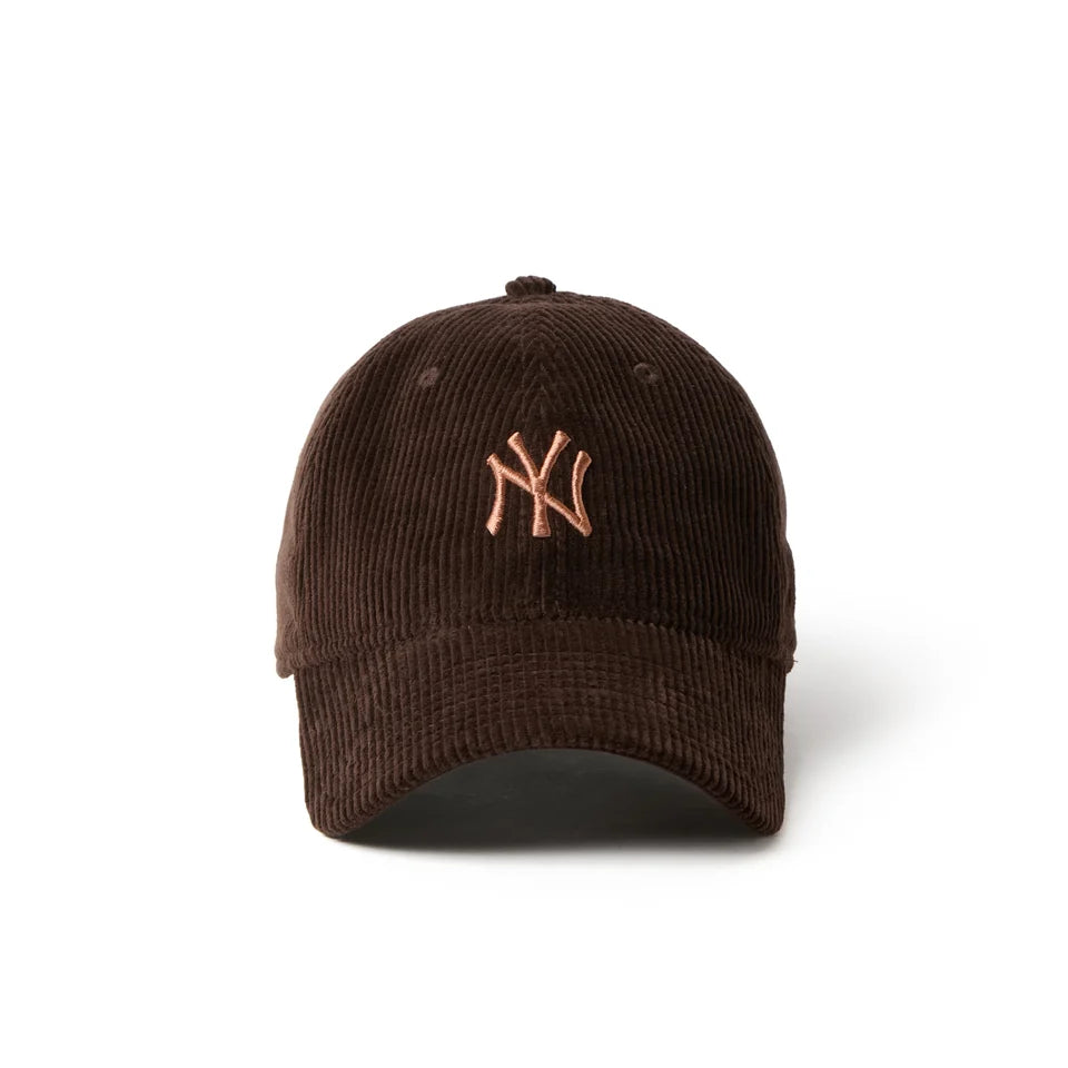 NEW ERA 9TWENTY Corduroy コーデュロイ ニューヨーク・ヤンキース ダークブラウン【15137245】