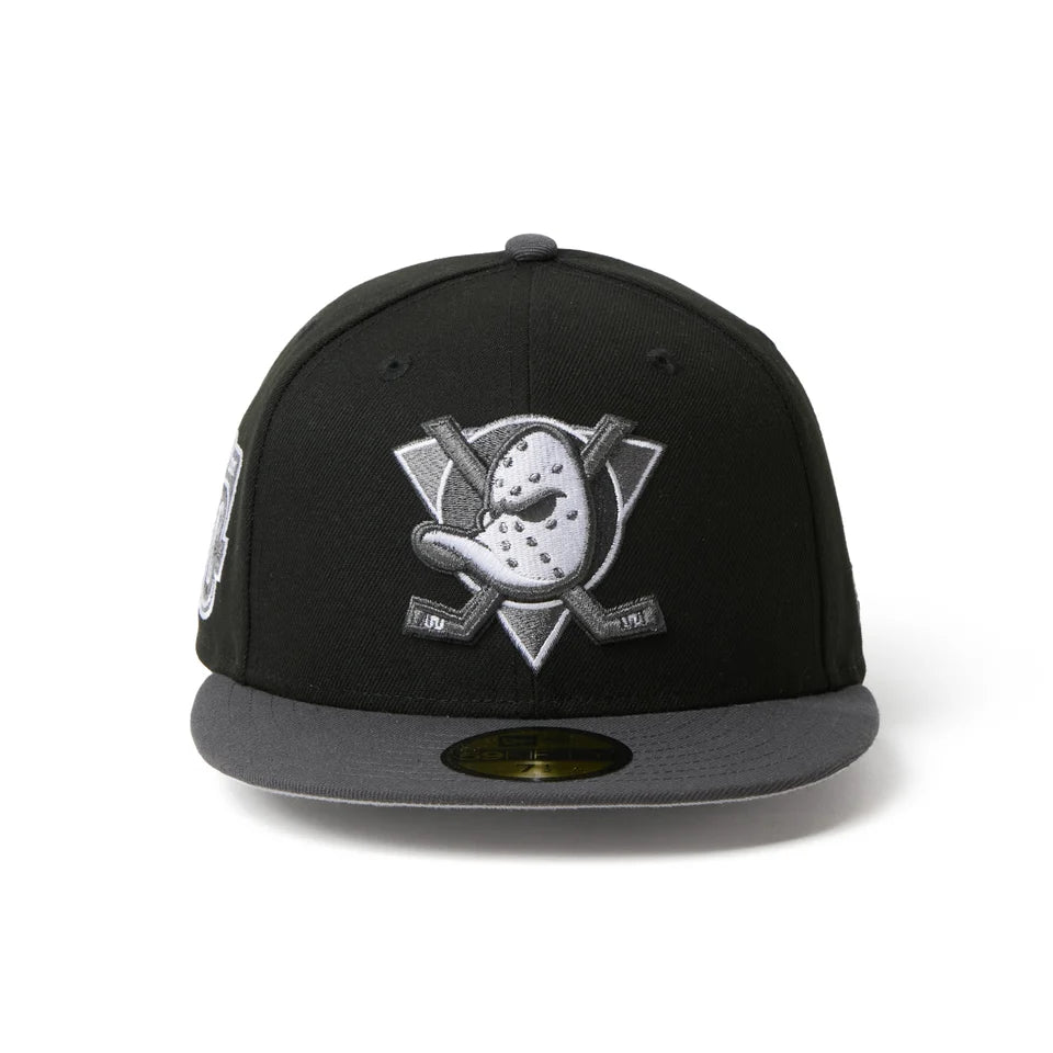 NEW ERA 59FIFTY NHL アナハイム・ダックス ブラック/ダークグラファイト【15137396】