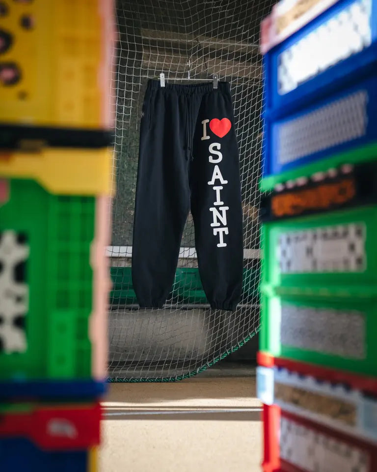 SM-MK8-0000-062 / SWEAT PANTS / I LOVE SAINT / BLACK / スウェットパンツ