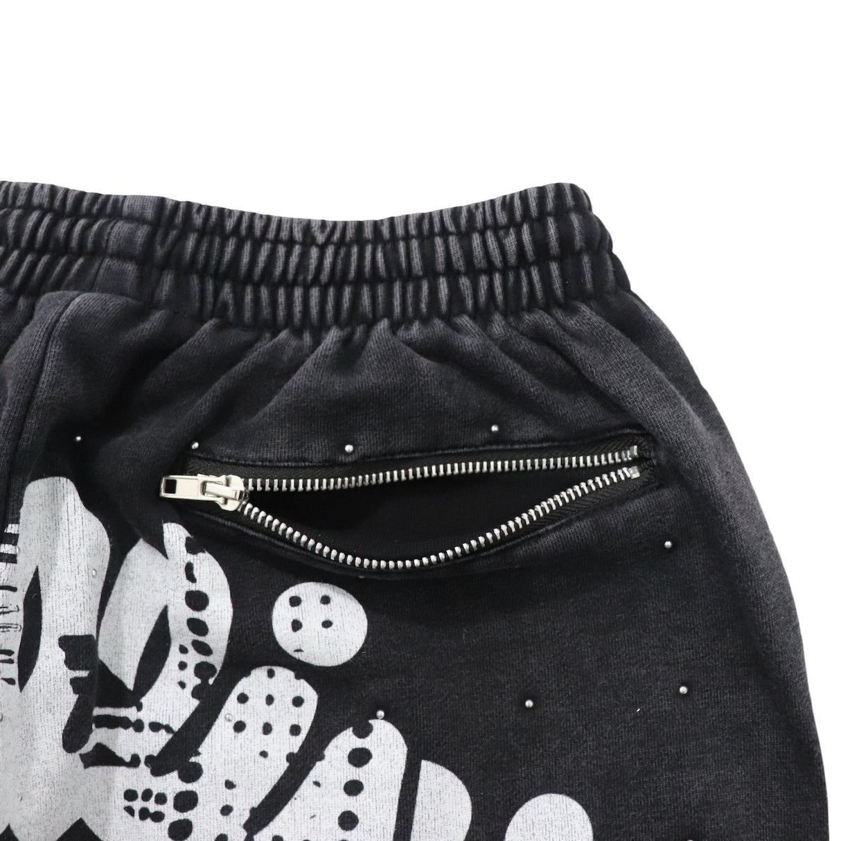 CHILLIN'  Studs Pigment Sweat Shorts- Black