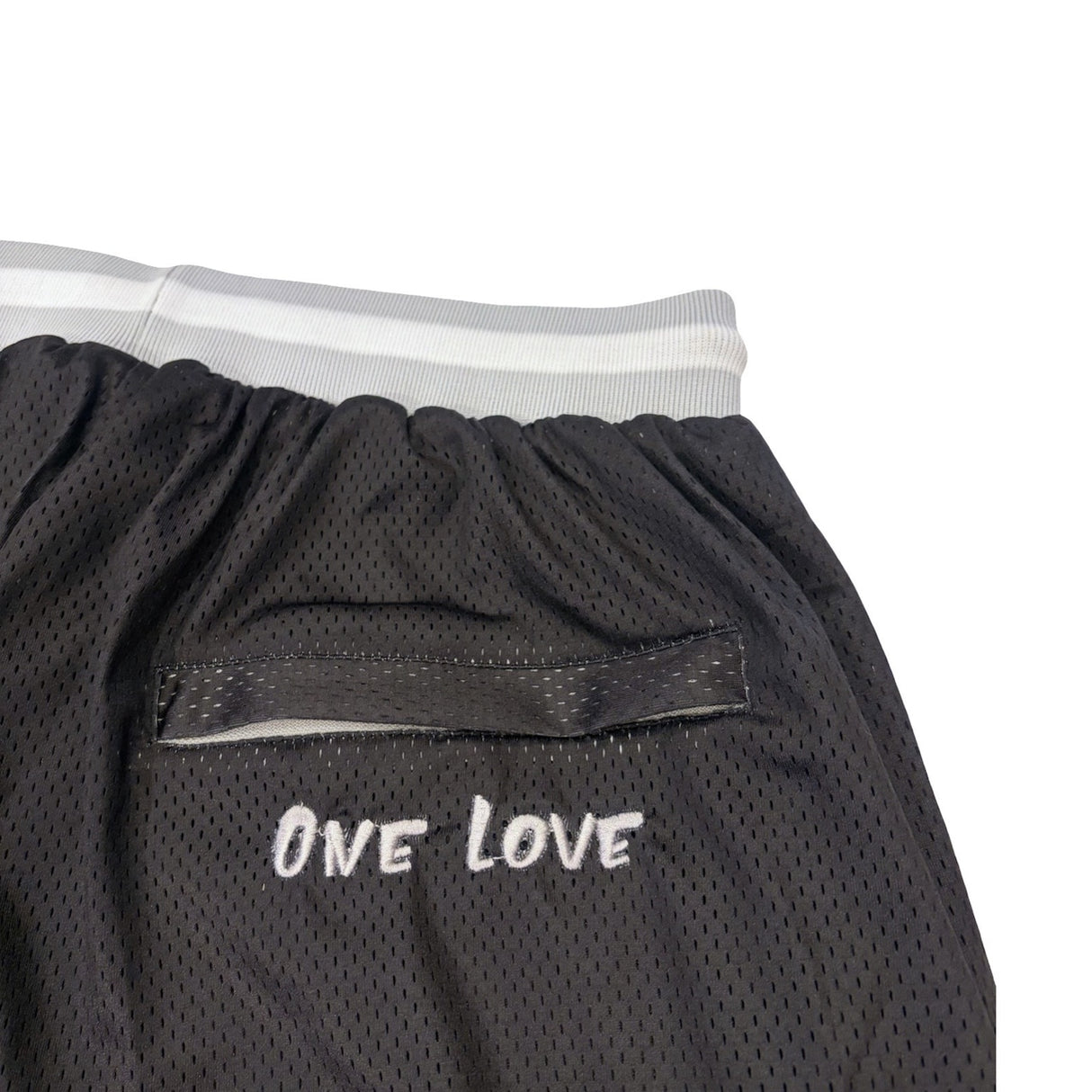 CHILLIN'  BASKETBALL SHORTS