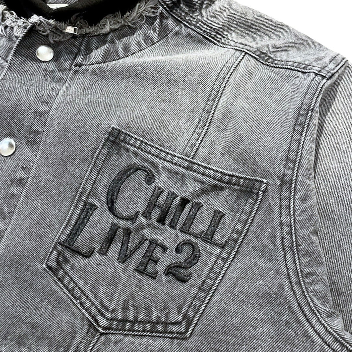 CHILLIN' -Break Denim Jacket-