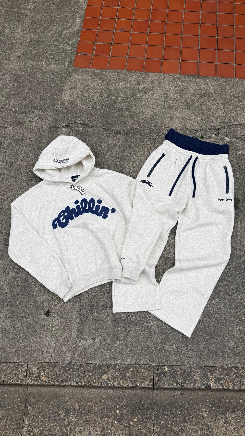 CHILLIN' Big Logo Layered Sweat Setup