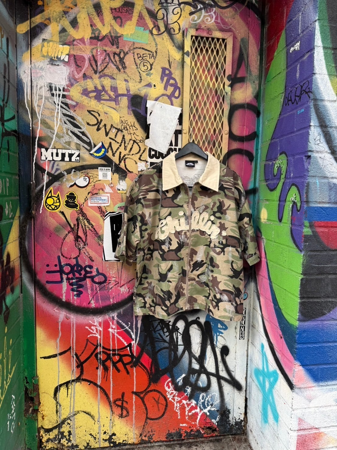 CHILLIN' -Camo Open Zip Shirts-　　　