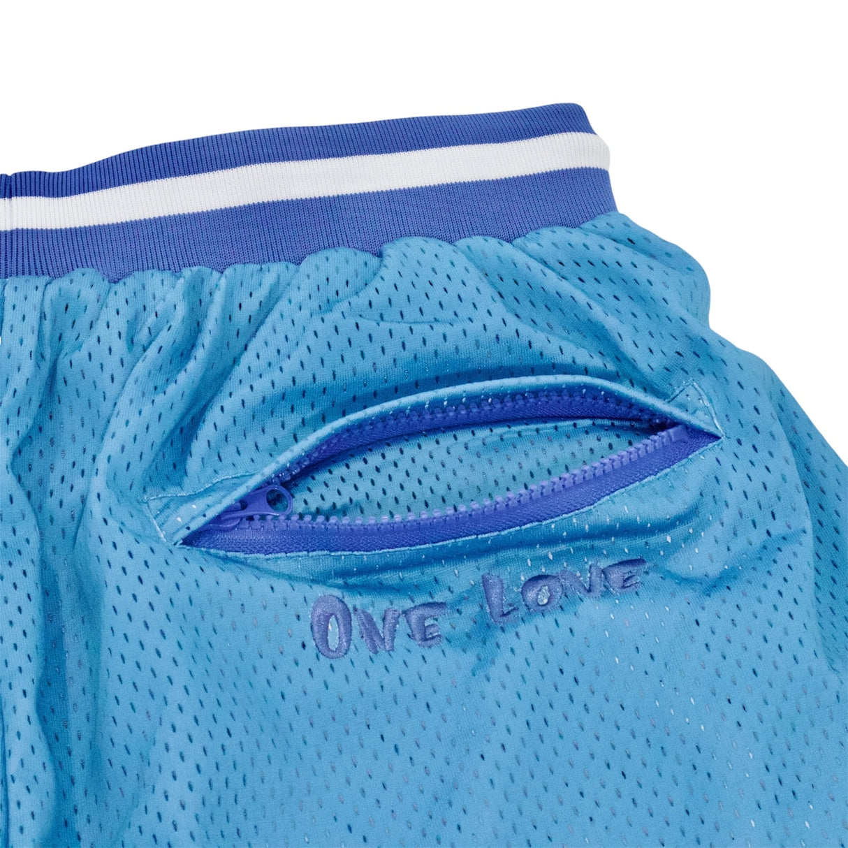 CHILLIN'  BASKETBALL SHORTS