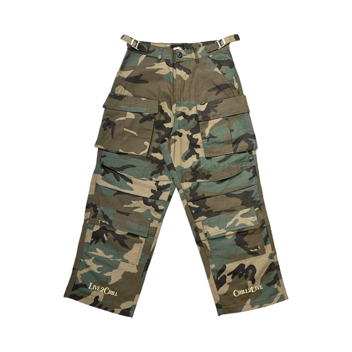 CHILLIN' -Camo Cargo Pants-