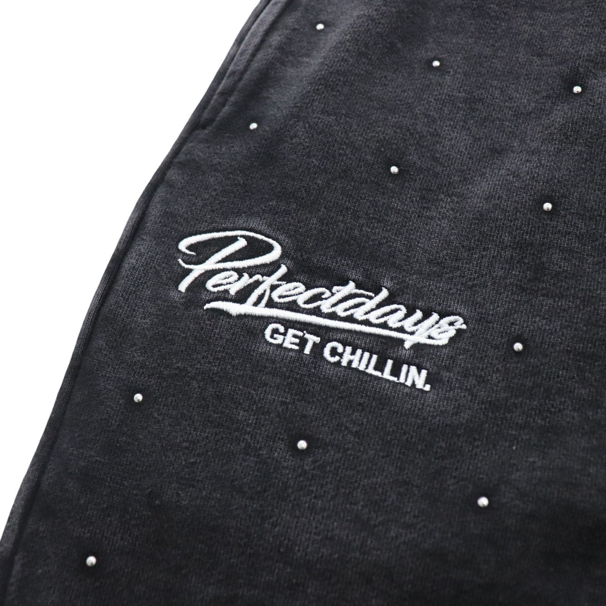 CHILLIN'  Studs Pigment Sweatpants- Black