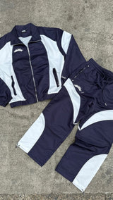 CHILLIN' -NYLON SET UP-