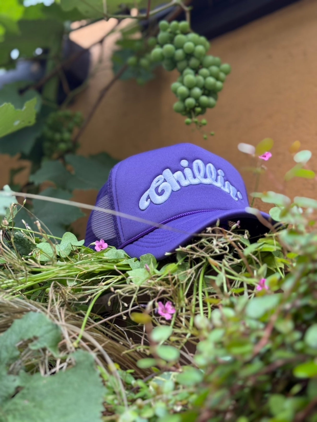 CHILLIN' -LOGO 5PANEL MESH CAP-